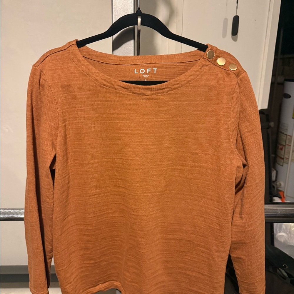 LOFT Women's Rust Long Sleeve Top 100% cotton with Gold Buttons
